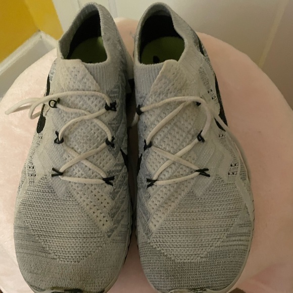 Usé one time - Picture 1 of 2